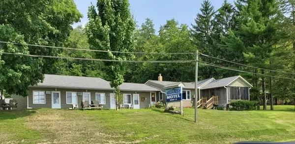 240 N State Rd 35, Alma, WI 54610