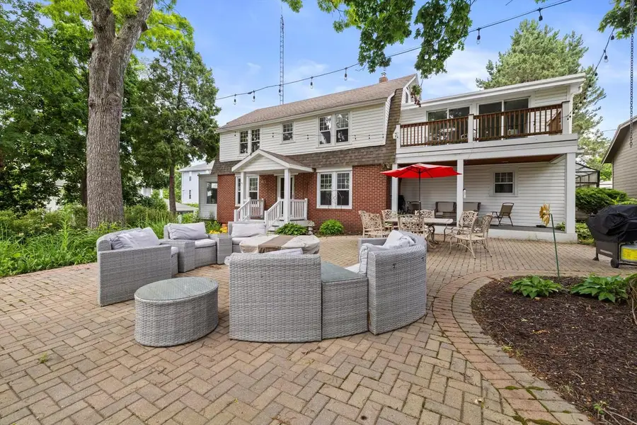 415 S Lake Shore DRIVE, Lake Geneva, WI 53147 - Image #2