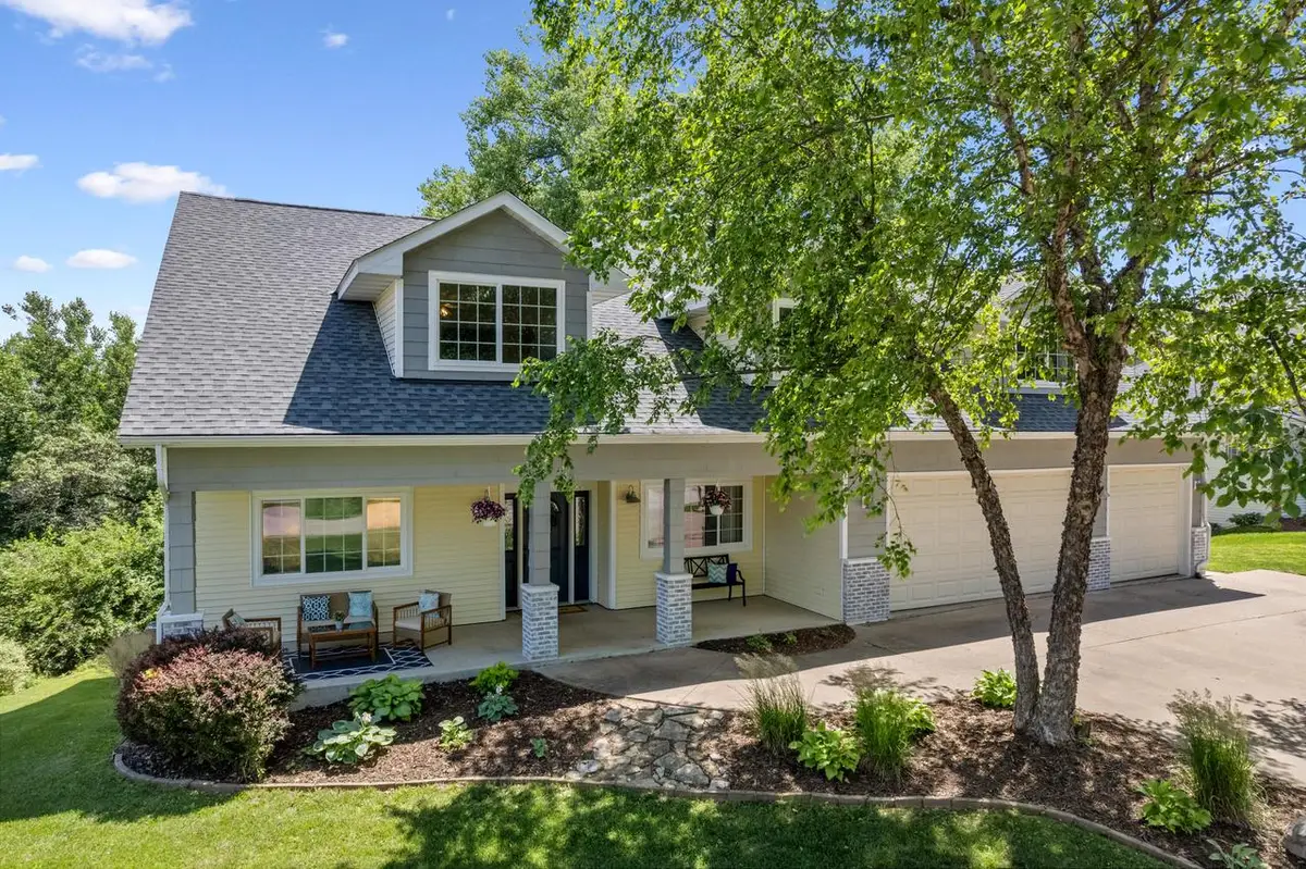 271 Garvin Heights ROAD E, Winona, MN 55987 - Image #1