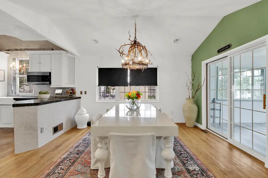 3320 W River Meadows COURT, Franklin, WI 53132 - #3