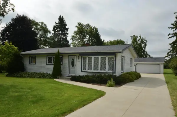 12009 County Road G, Caledonia, WI 53108