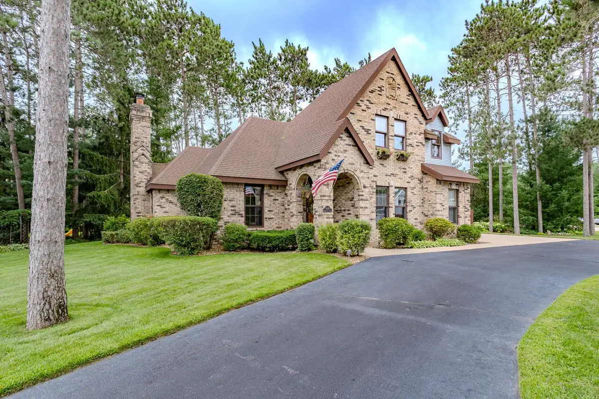 2140 Shadowview CIRCLE, Plover, WI 54467 - Image #1