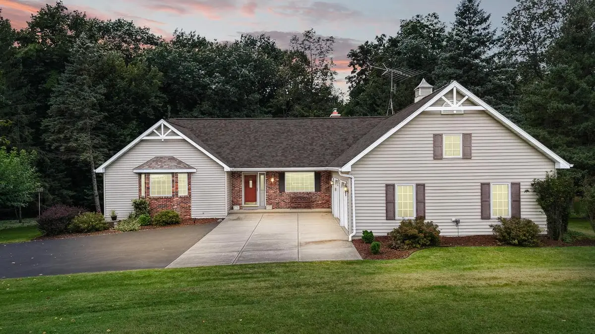 N5120 Summit COURT, Fond Du Lac, WI 54937 - #1