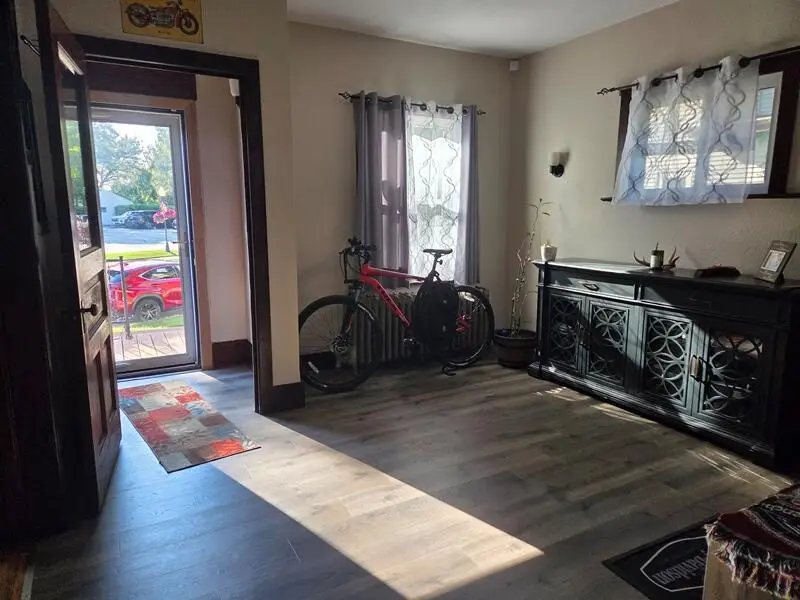 631 N Water STREET, Manitowoc, WI 54220 - Image #3