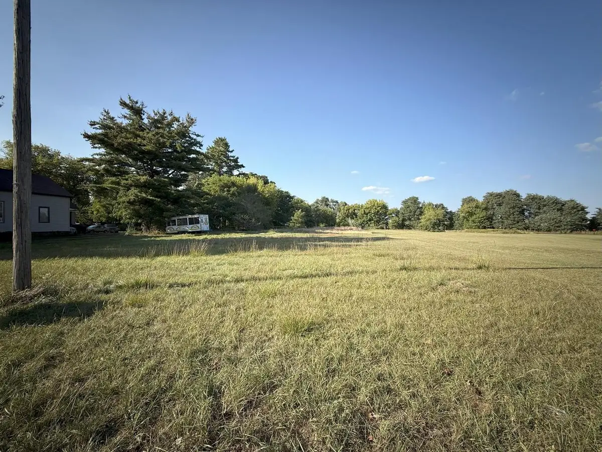 925 E MAURER STREET, Shawano, WI 54166 - Image #1