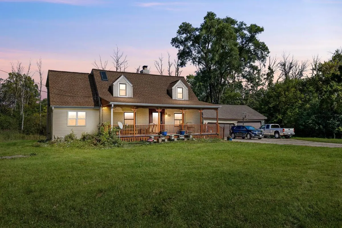 7252 N Granville ROAD, Milwaukee, WI 53224 - Image #1