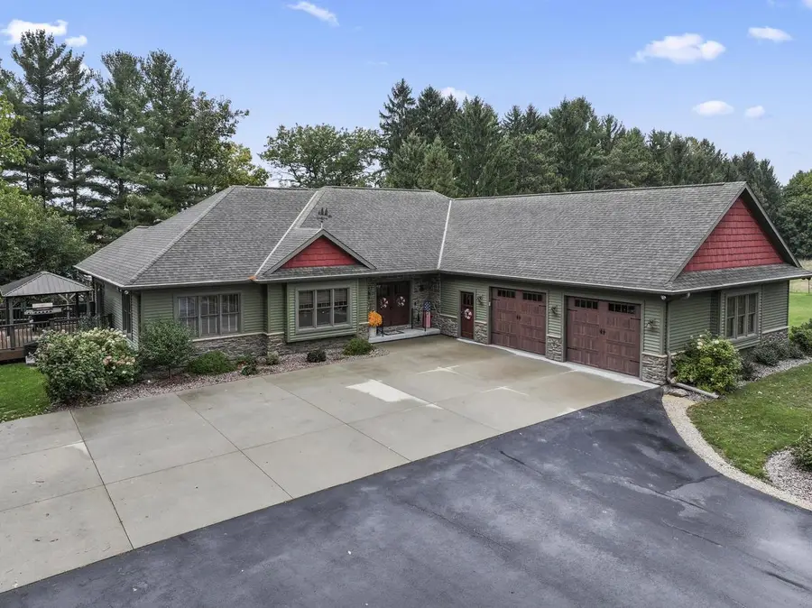 N4557 Lakeview ROAD, Hustisford, WI 53034 - Image #2