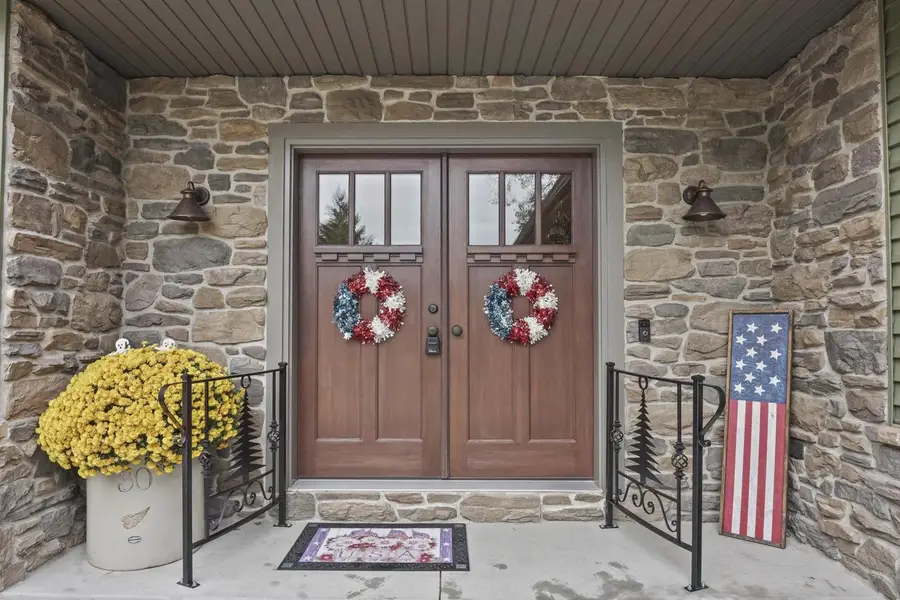 N4557 Lakeview ROAD, Hustisford, WI 53034 - Image #3