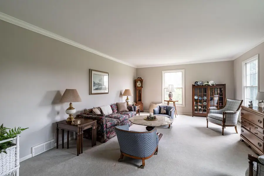 N62W29919 Wayside COURT, Hartland, WI 53029 - Image #3