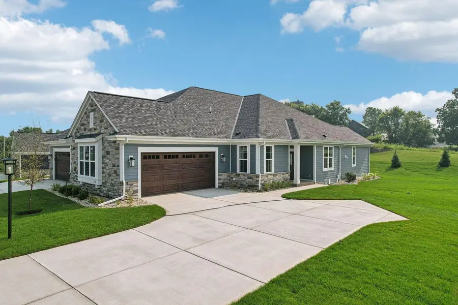 2117 Bluestem DRIVE #0202, Waukesha, WI 53189 - Image #3