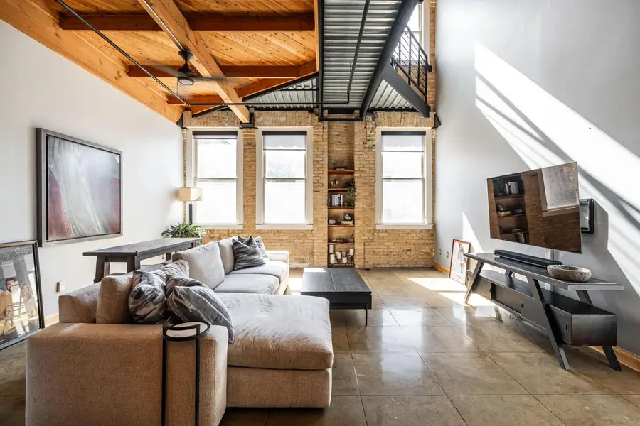 904 E Pearson STREET #105, Milwaukee, WI 53202 - Image #3