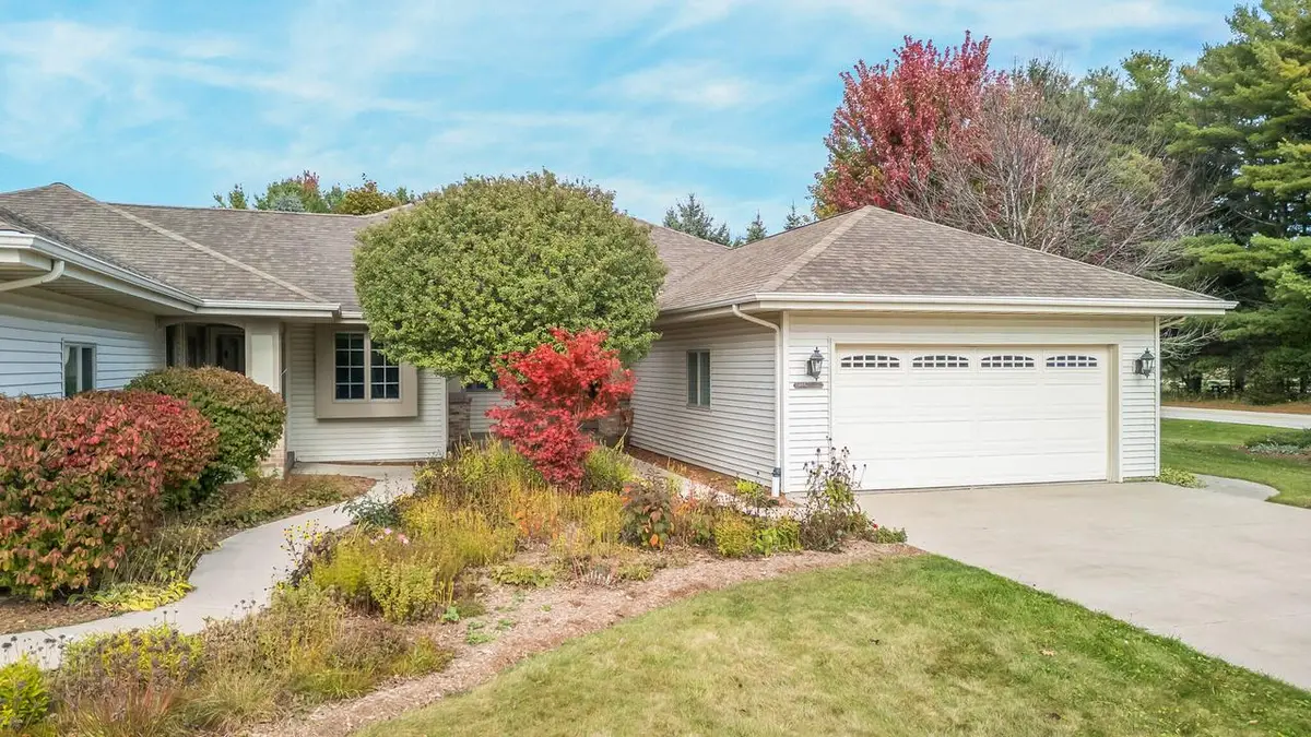 1935 Kaat LANE, Sheboygan, WI 53081 - Image #1