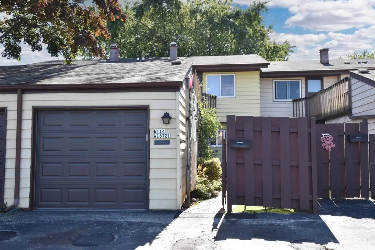 N114W16721 Royal COURT, Germantown, WI 53022 - Image #1