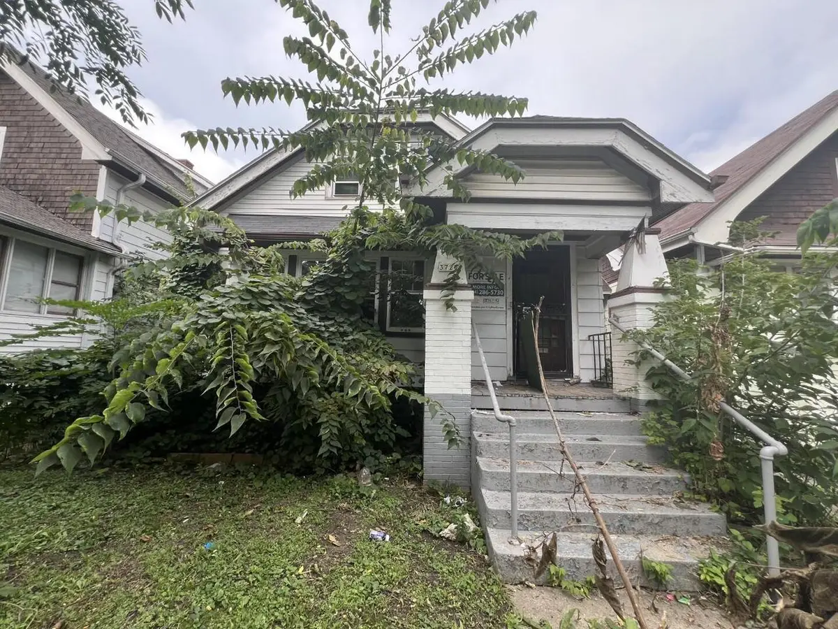 3729 N Vel R Phillips AVENUE, Milwaukee, WI 53212 - #1