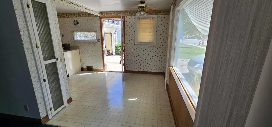 5508 W Morgan AVENUE, Milwaukee, WI 53220 - Image #2