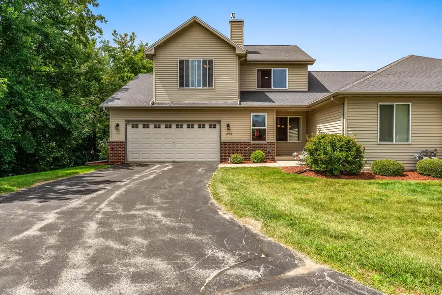 2703 E Somers COURT, Cudahy, WI 53110 - Image #2