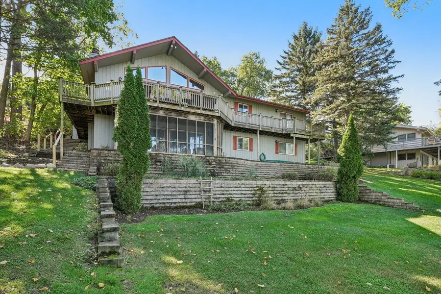 W5706 Bubbling Springs DRIVE, Elkhorn, WI 53121 - Image #2