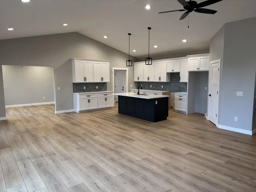 1161 American DRIVE, Holmen, WI 54636 - Image #2