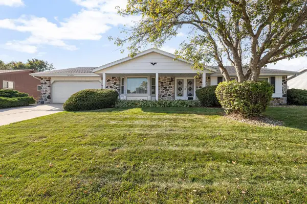 241 Butternut STREET, West Bend, WI 53095