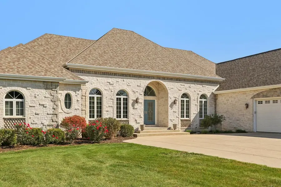 N42W27633 Alexander COURT, Pewaukee, WI 53072 - Image #2