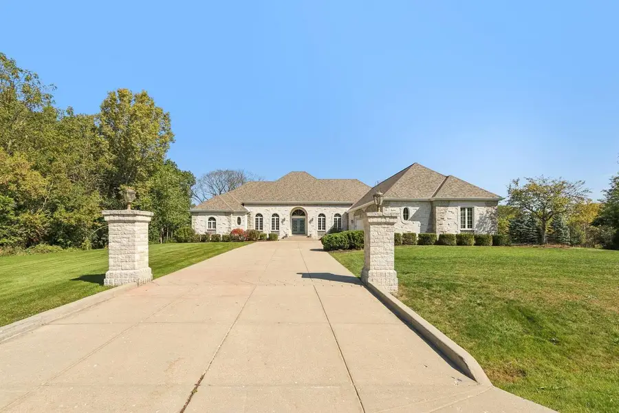 N42W27633 Alexander COURT, Pewaukee, WI 53072 - Image #3