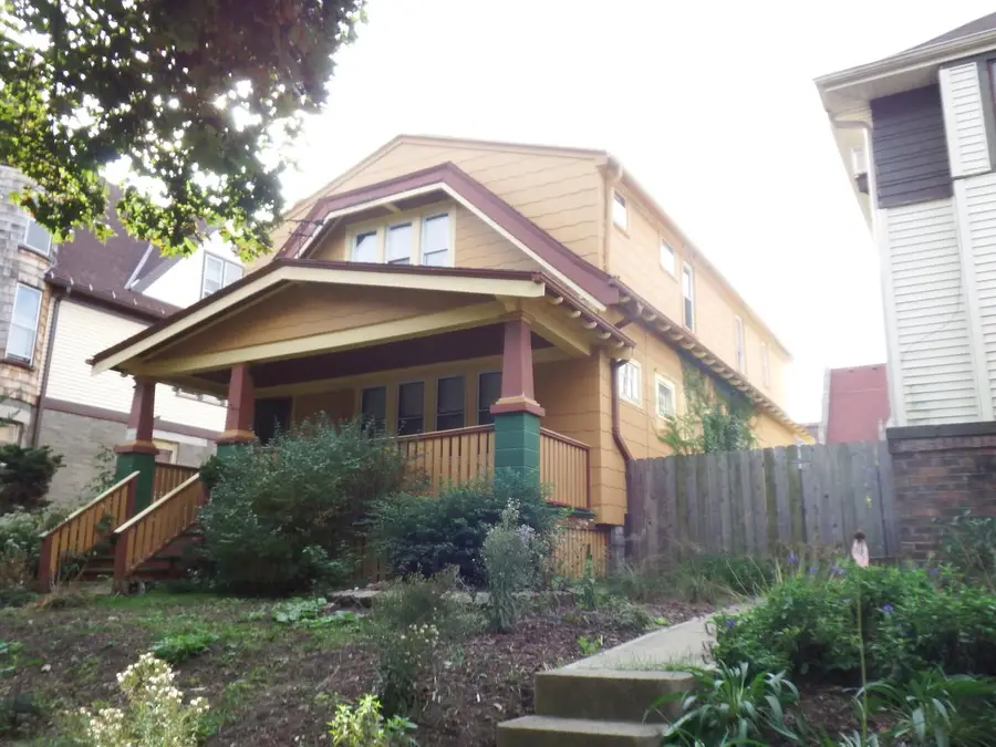 3103 W Juneau AVENUE, Milwaukee, WI 53208 - #2
