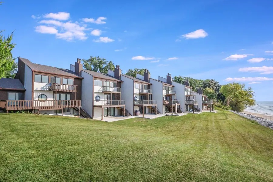 743 Memorial DRIVE #Unit E, Manitowoc, WI 54220 - Image #3