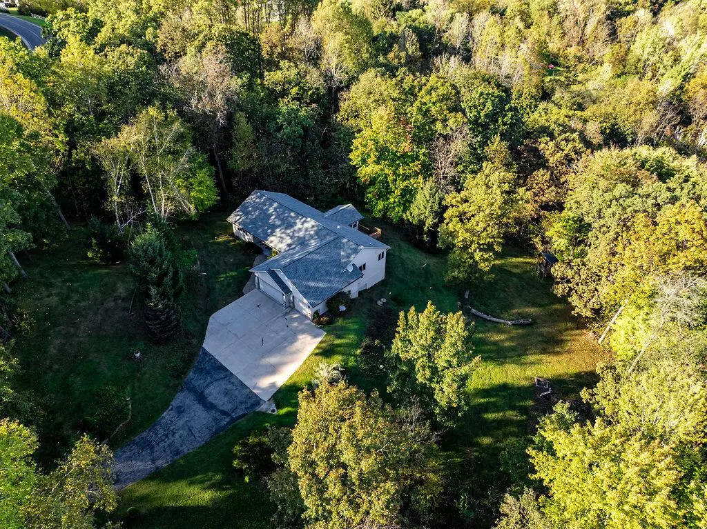 W6616 County Road V, Holmen, WI 54636 - Image #1
