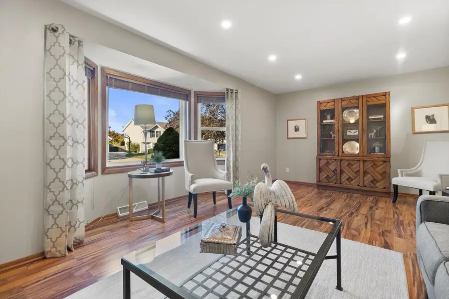 1041 E Mary LANE, Oak Creek, WI 53154 - Image #3