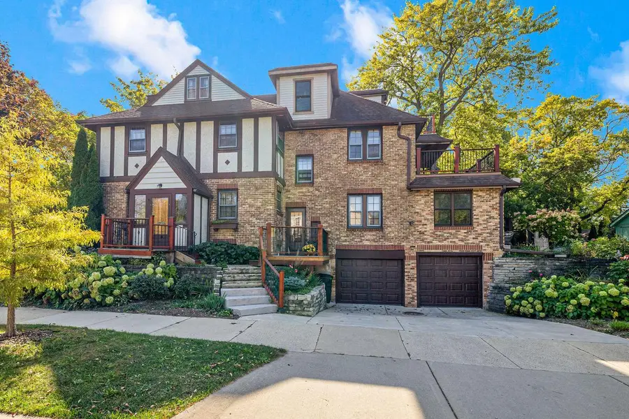 2123 E Beverly ROAD, Shorewood, WI 53211 - Image #3