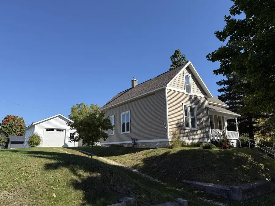 521 Center STREET, Kewaunee, WI 54216 - Image #3