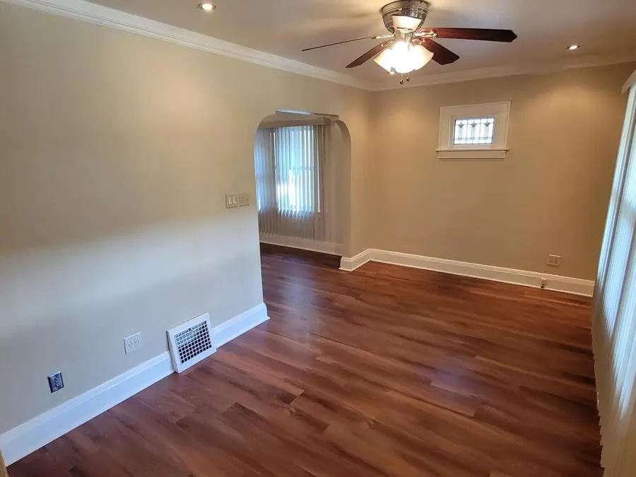 6850 St James STREET, Wauwatosa, WI 53213 - Image #3