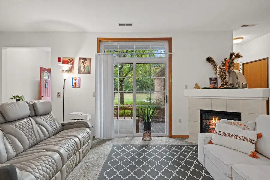 210 W Oak Leaf DRIVE #6, Oak Creek, WI 53154 - Image #2