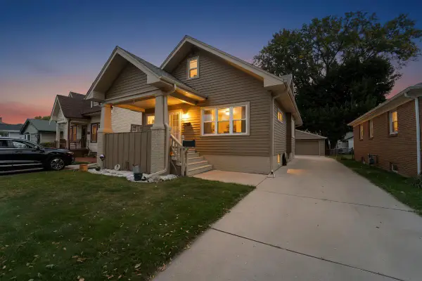 2123 Carlisle AVENUE, Racine, WI 53404