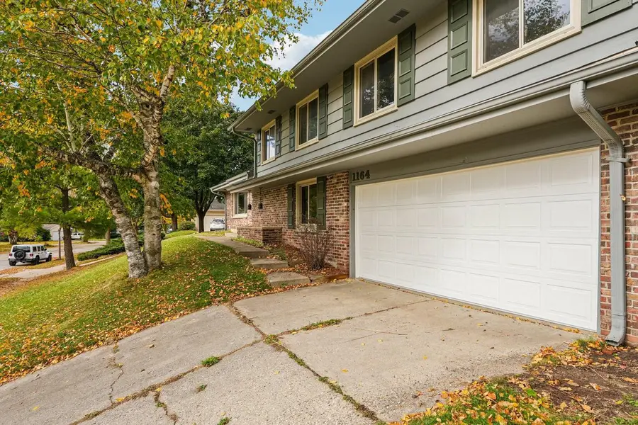 1164 Downing DRIVE, Waukesha, WI 53186 - Image #3