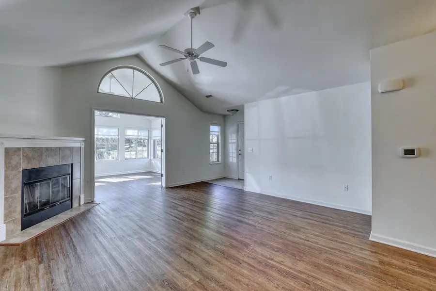 W155N7061 Amberleigh CIRCLE, Menomonee Falls, WI 53051 - Image #3