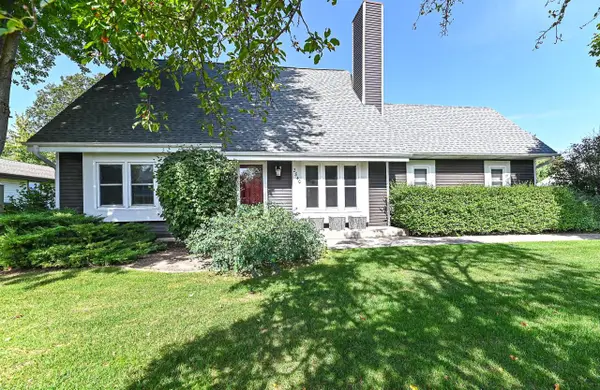 2840 Catherine DRIVE, Racine, WI 53402