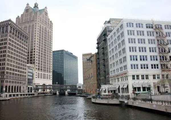 730 N Plankinton AVENUE #9D, Milwaukee, WI 53203 - Image #1