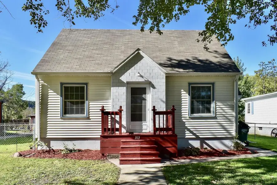 313 Washington STREET S, Houston, MN 55943 - Image #2