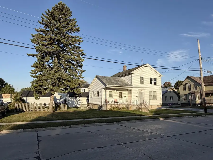 1920 Monroe STREET, Two Rivers, WI 54241 - Image #2