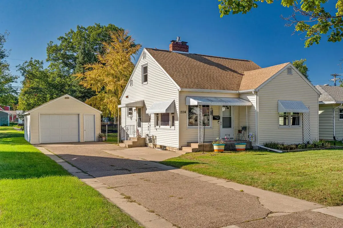 2114 Losey BOULEVARD S, La Crosse, WI 54601 - Image #1