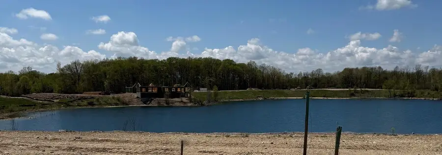 N106W6590 Stone Lake CIRCLE #10, Cedarburg, WI 53012 - Image #2