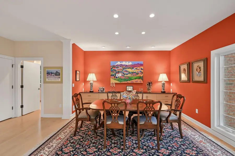 10649 N Hidden Reserve CIRCLE, Mequon, WI 53092 - Image #3