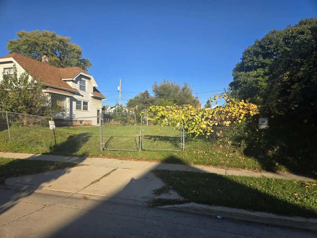 17 N 72ND STREET, West Allis, WI 53214 - Image #1