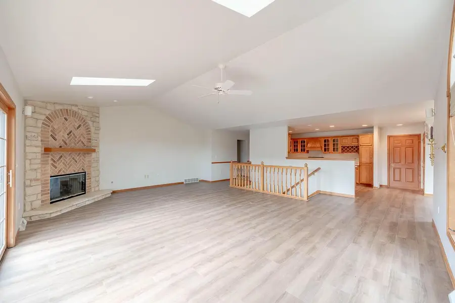 2051 Upper Ridge ROAD #8, Port Washington, WI 53074 - Image #3