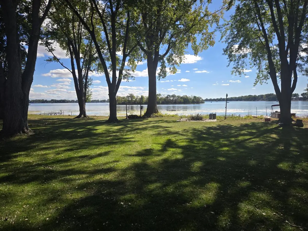 W10919 Blackhawk TRAIL, Fox Lake, WI 53933 - Image #1