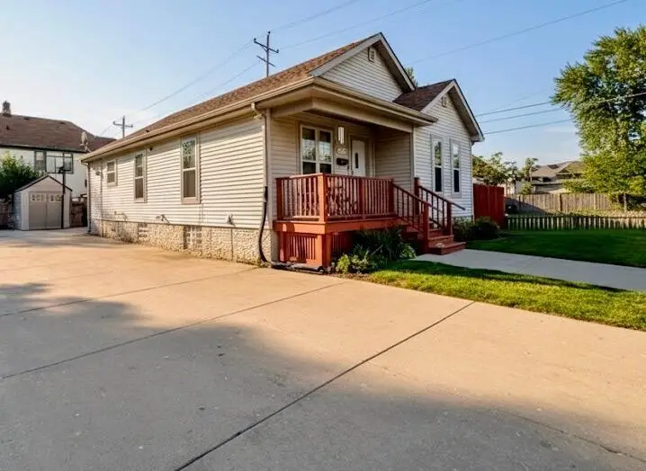 943 Walnut STREET, Racine, WI 53403 - Image #2