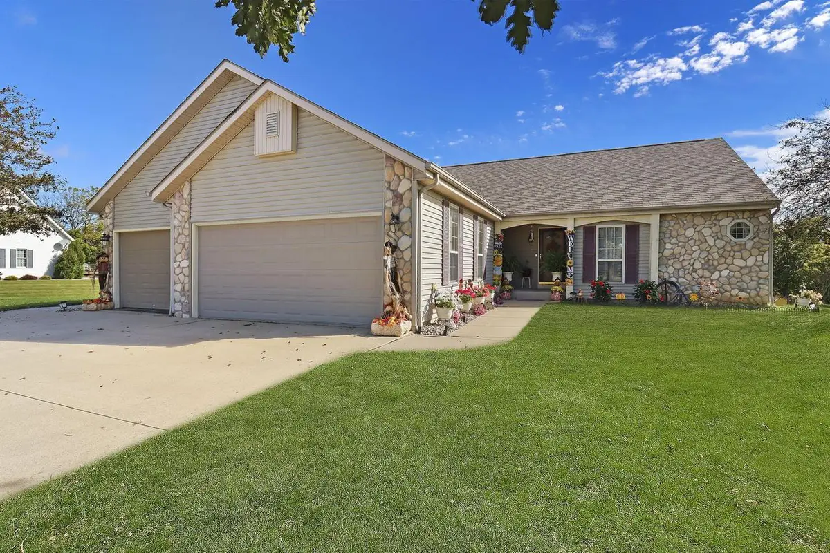 7041 Town Line ROAD, Waterford, WI 53185 - Image #1