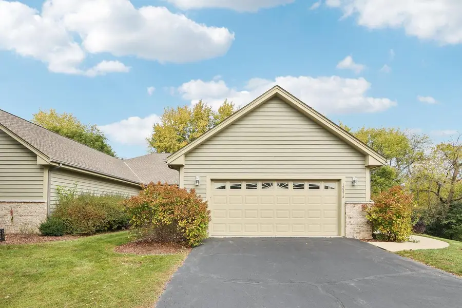 12374 W Waterford AVENUE, Greenfield, WI 53228 - Image #3