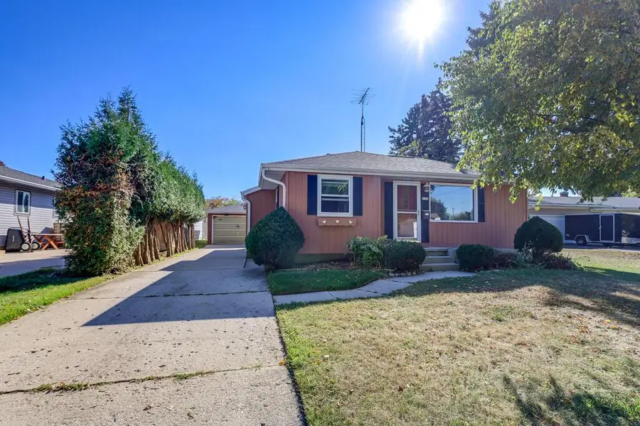 3709 W Marshall STREET, Manitowoc, WI 54220 - Image #3